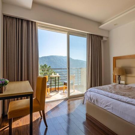 Apartamento Pine Maderas By Embrace Kasauli Exterior foto