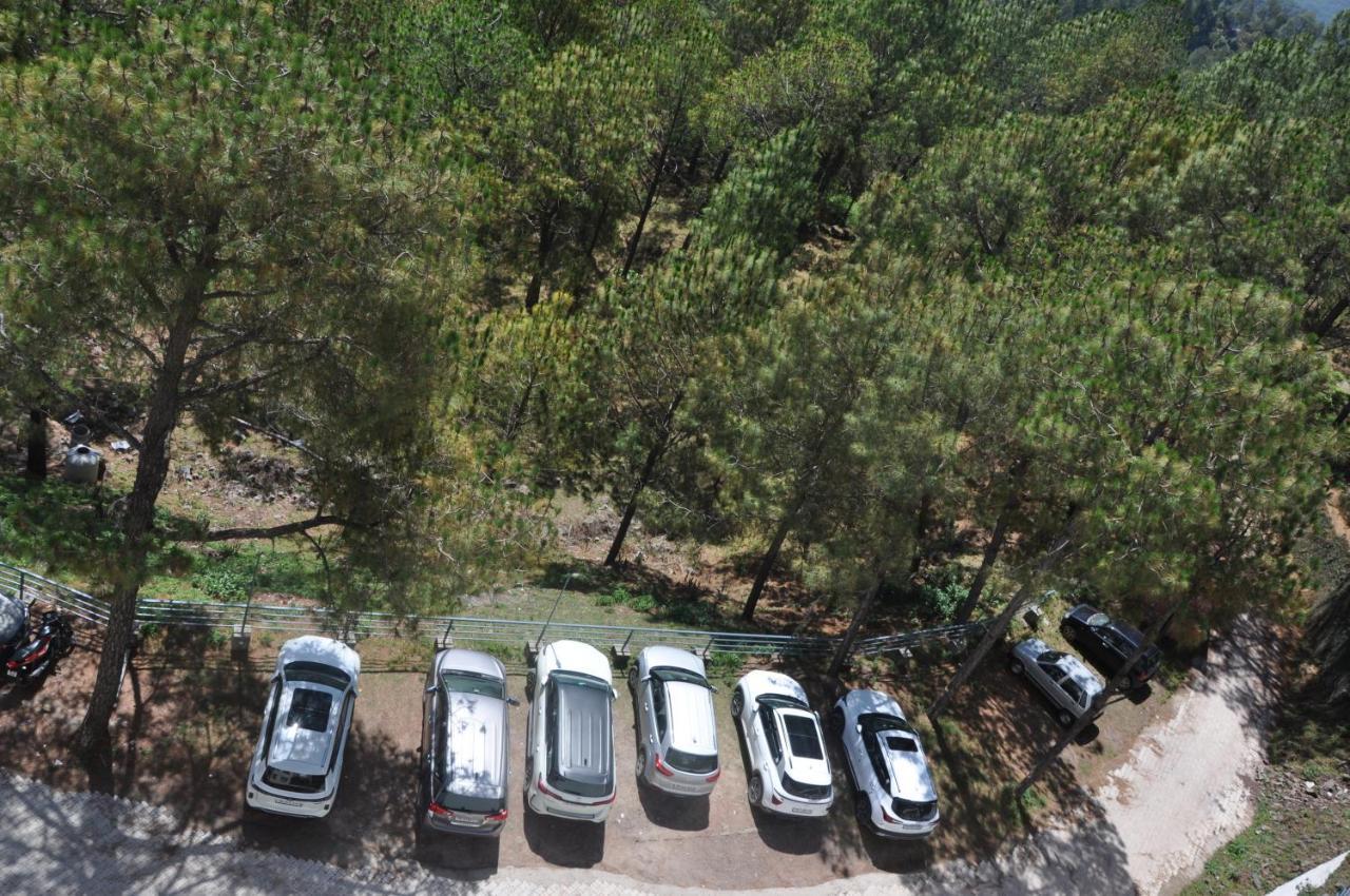 Apartamento Pine Maderas By Embrace Kasauli Exterior foto