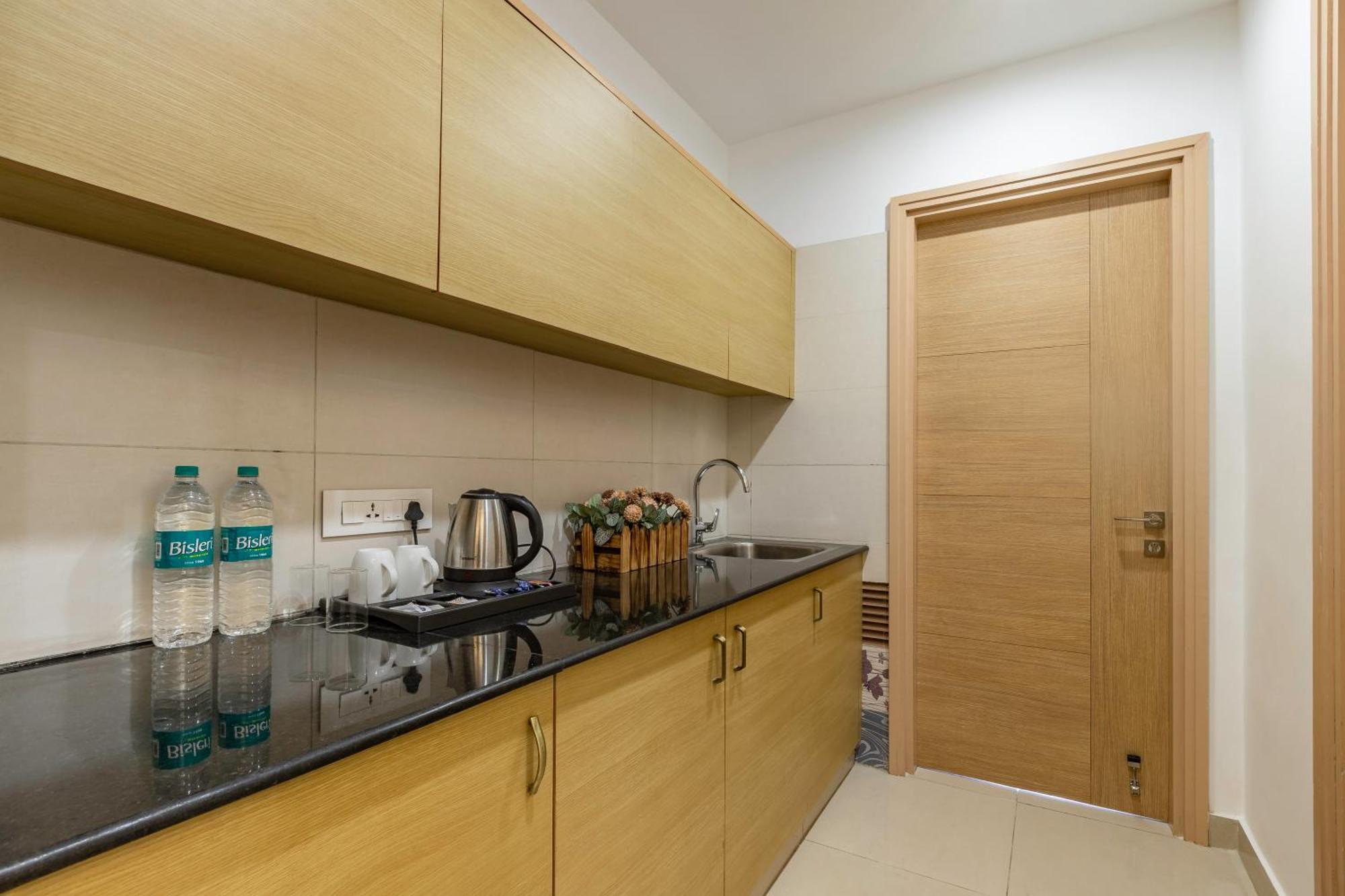Apartamento Pine Maderas By Embrace Kasauli Exterior foto